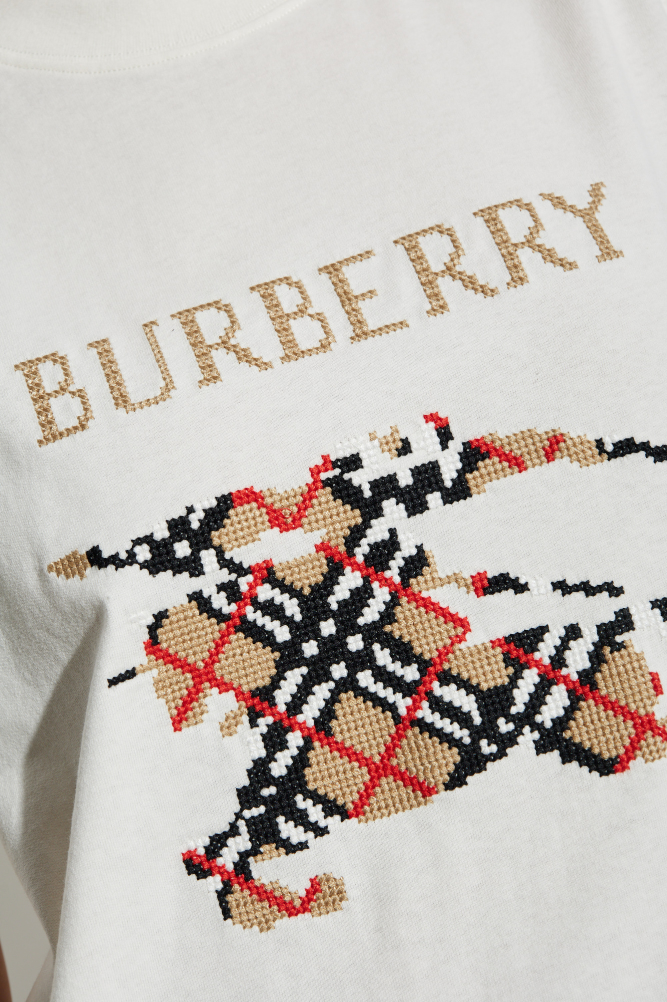 BURBERRY Tシャツ ホワイト/レッド/ブラック 楽天市場】BURBERRY バーバリー EKD T-SHIRT/ビックロゴ Tシャツ